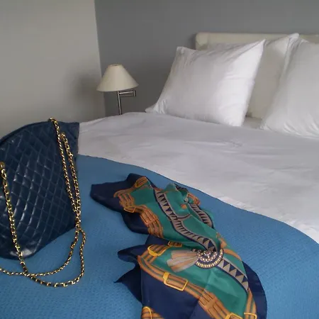 Athena 3* Milopotamos (Kythira)