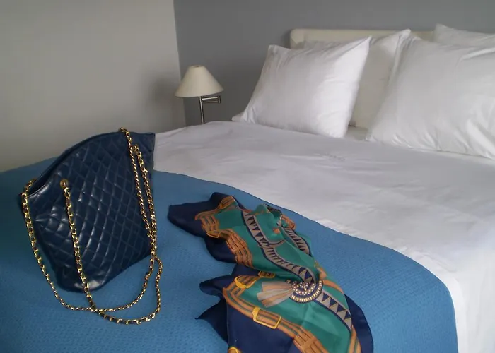 Athena 3* Milopotamos (Kythira)